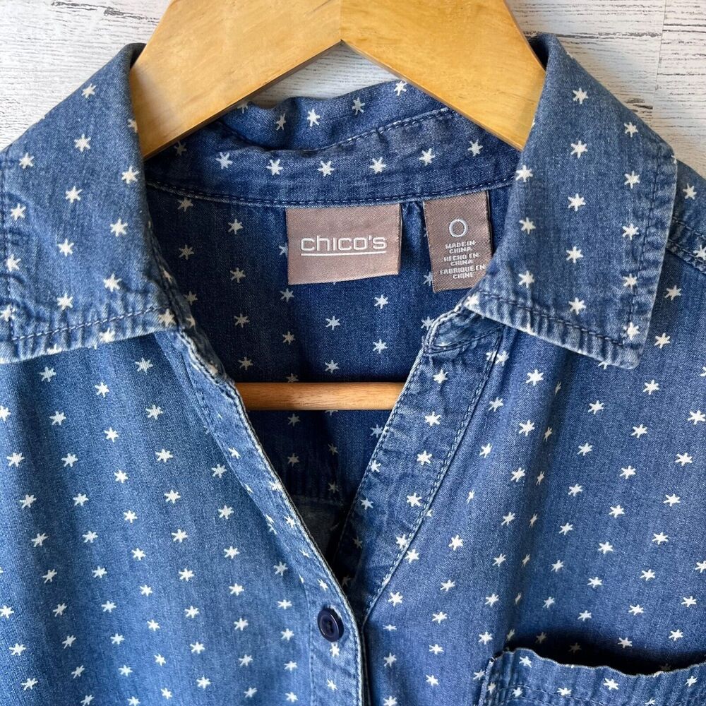 Chicos Shirt Womens Size 0/S Spacey Dot Cozmo Chambray Denim Long Sleeve Cotton - Picture 4 of 16